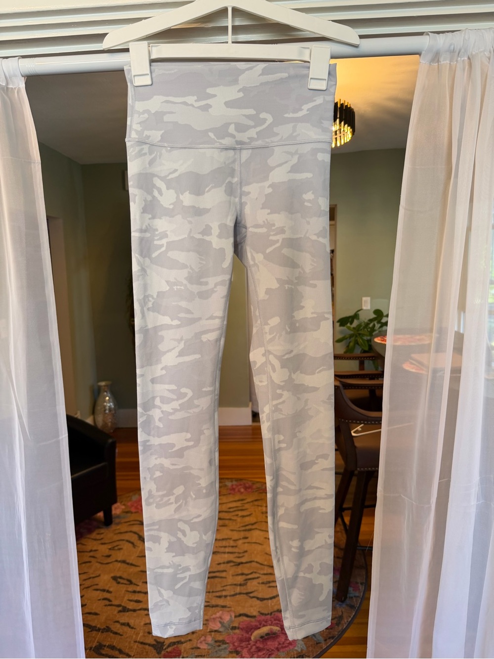 lululemon athletica Wunder Under (the older better version) white camo.